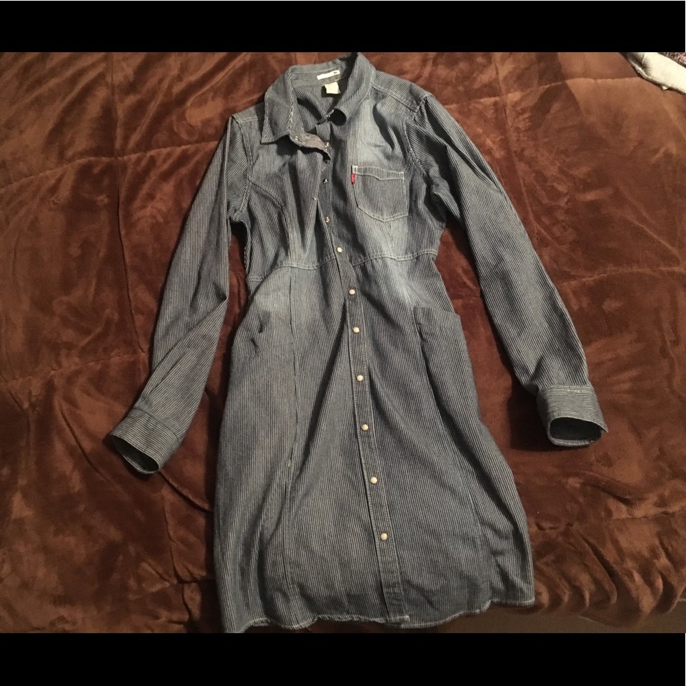 Levi’s jean white and blue striped dress